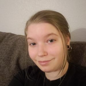 Meet your Posher, Kira